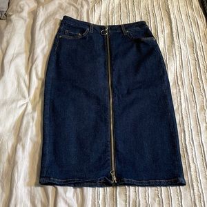 H&M denim skirt, dark blue(size 6)